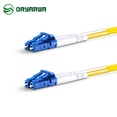 LC UPC στο διπλό ενιαίο PVC σκοινιού OS2 LSZH μπαλωμάτων τρόπου LC UPC